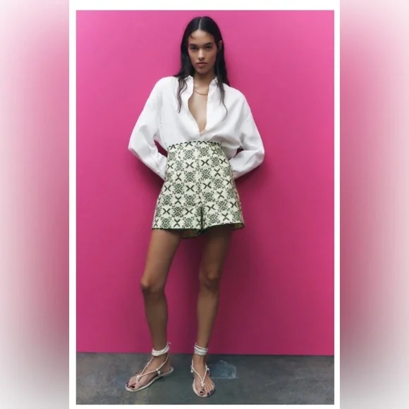 Zara Shorts - Picture 2 of 7